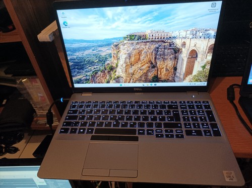 Dell latitude laptop 5511 - latitude,